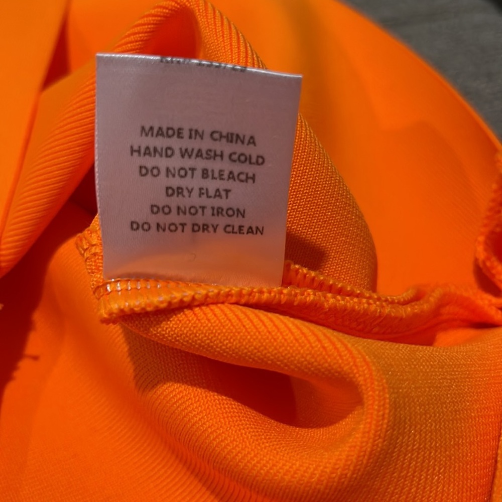 Orange Juditha bella barnett dress. Size large - Picture 11 of 11